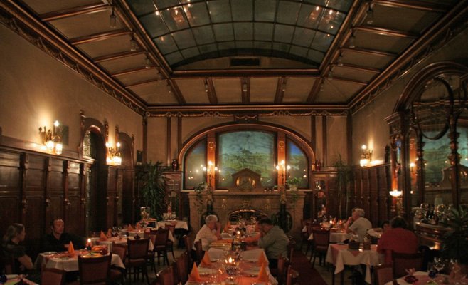 Осенью ожидается массовое закрытие ресторанов в центре Праги
