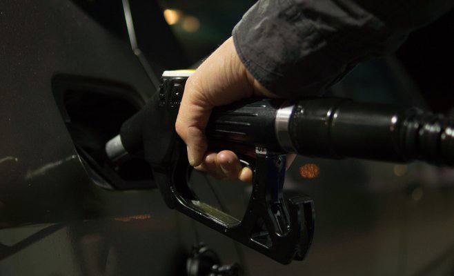 За год цены на бензин в Чехии выросли на 6 крон
