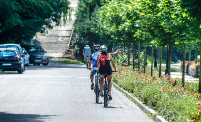 С июля в Чехии начнут действовать новые правила обгона велосипедистов
