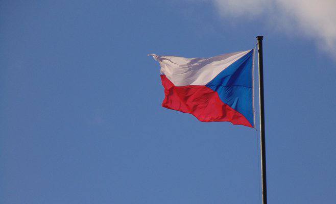Чехия закрыла свои консульства в России