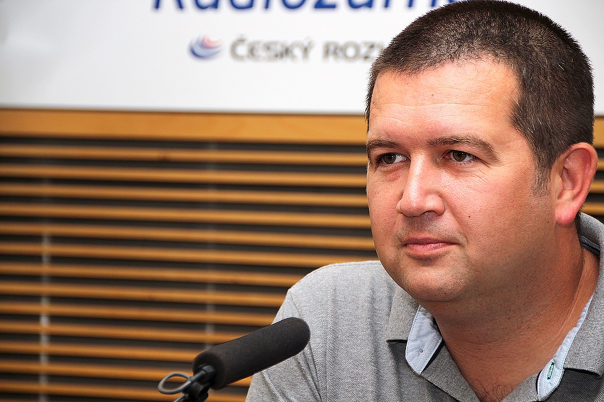 Ян Гамачек: снятие ограничений в Чехии начнётся после 12 апреля