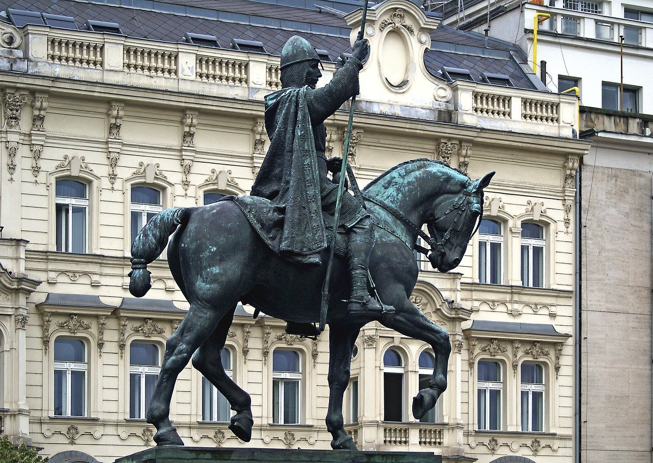 Статуи в европе